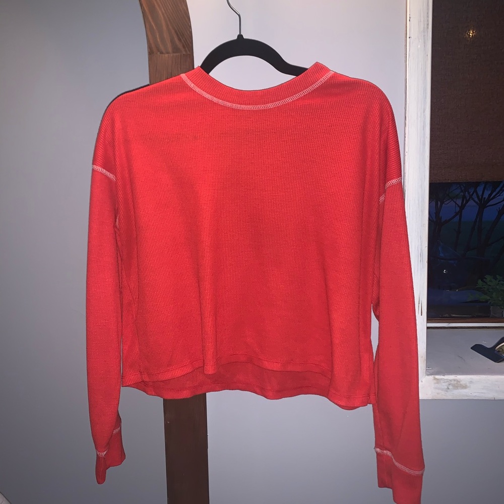 ❤️ 3/25 Red waffle knit long-sleeve